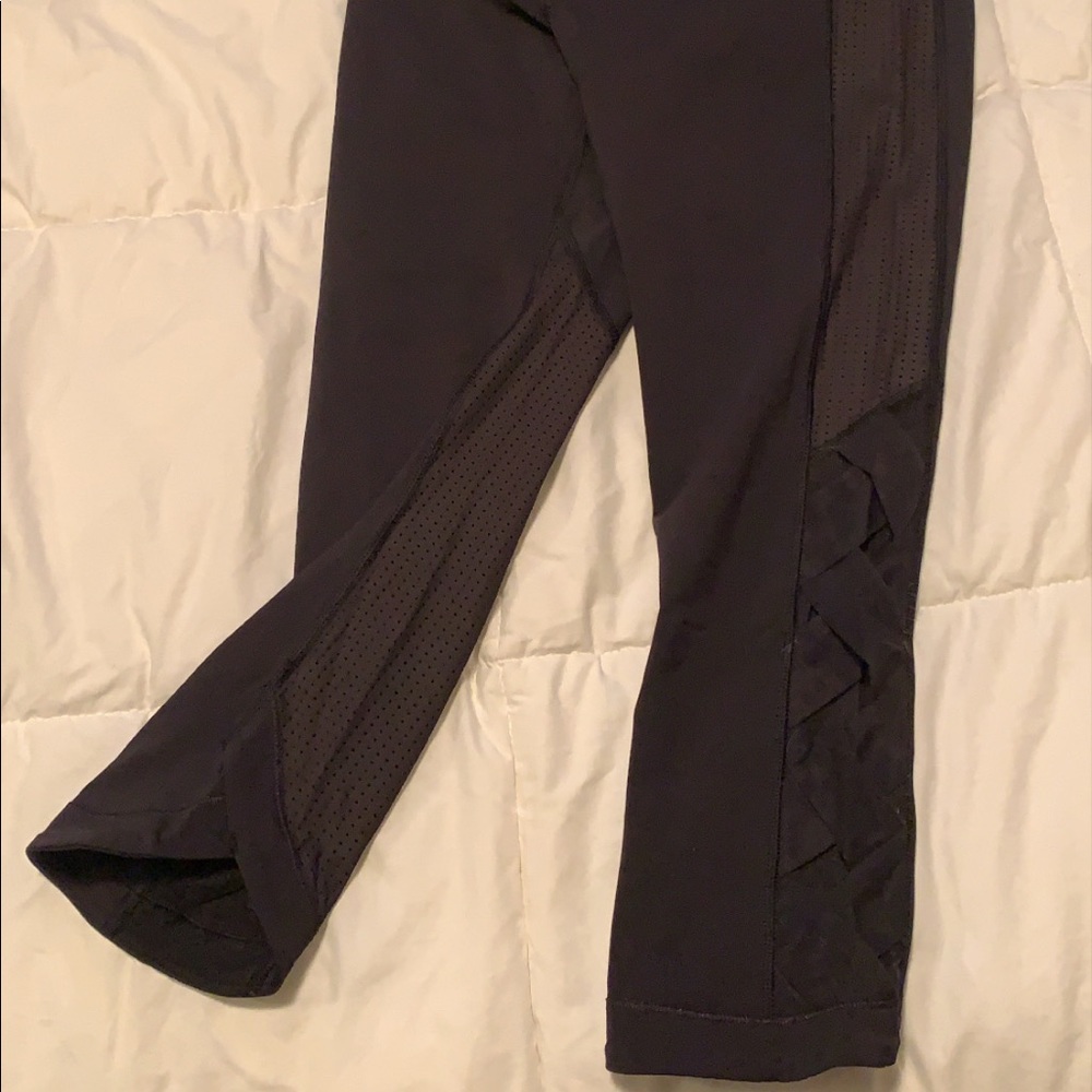 Lululemon crops 6